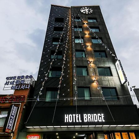 Hotel Bridge Пусан Экстерьер фото