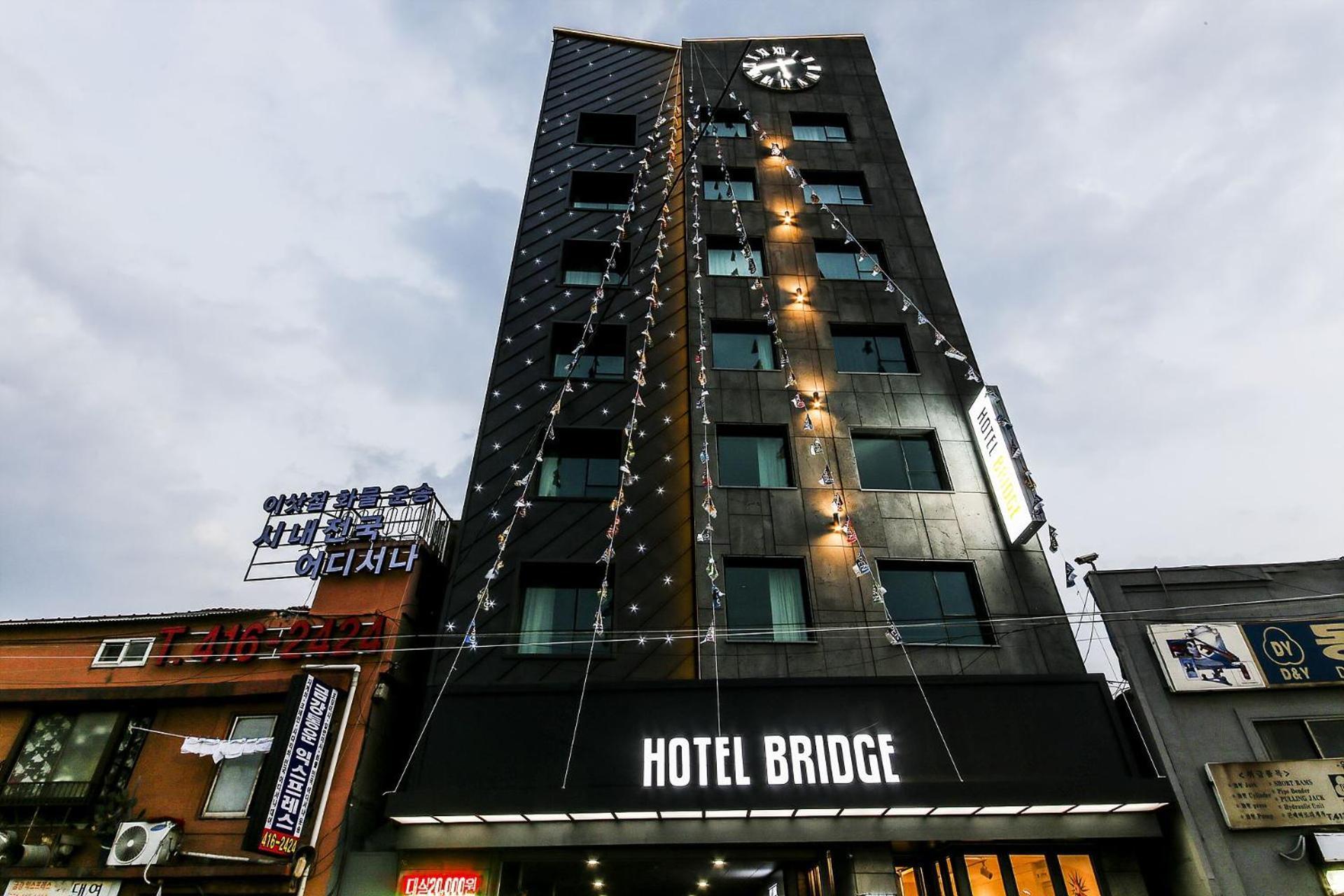 Hotel Bridge Пусан Экстерьер фото