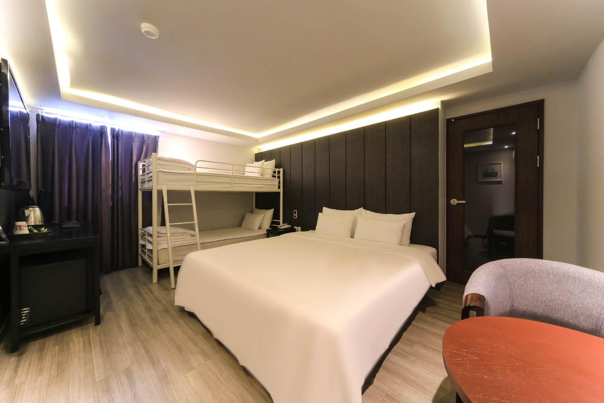 Hotel Bridge Пусан Экстерьер фото