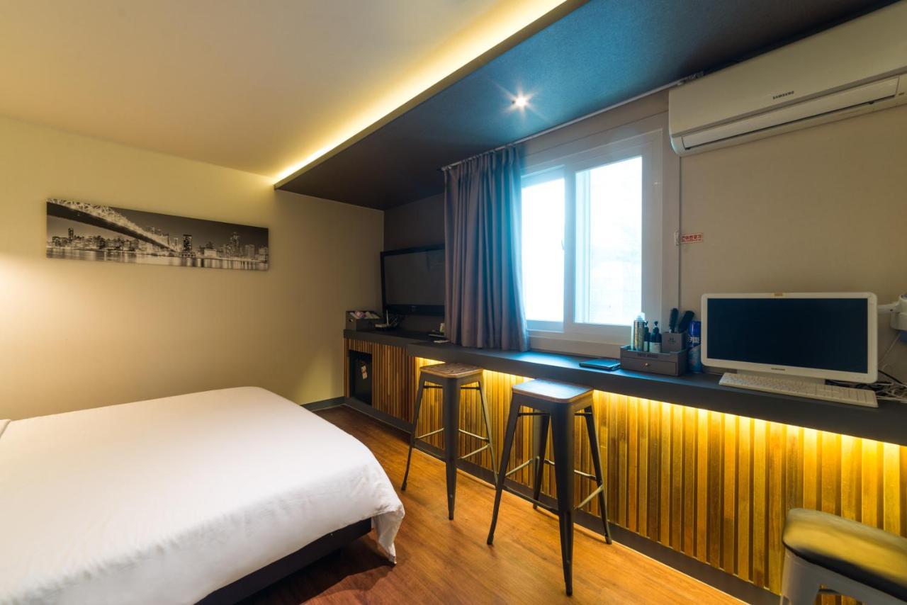 Hotel Bridge Пусан Экстерьер фото